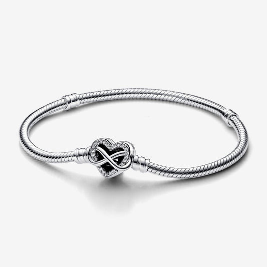 Brazalete Moments Cadena de Serpiente con Broche de Corazón Infinito Brillante